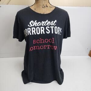 Wound Up "Shortest Horror Story: School Tomorrow" Short Sleeve Tee Women's XXL